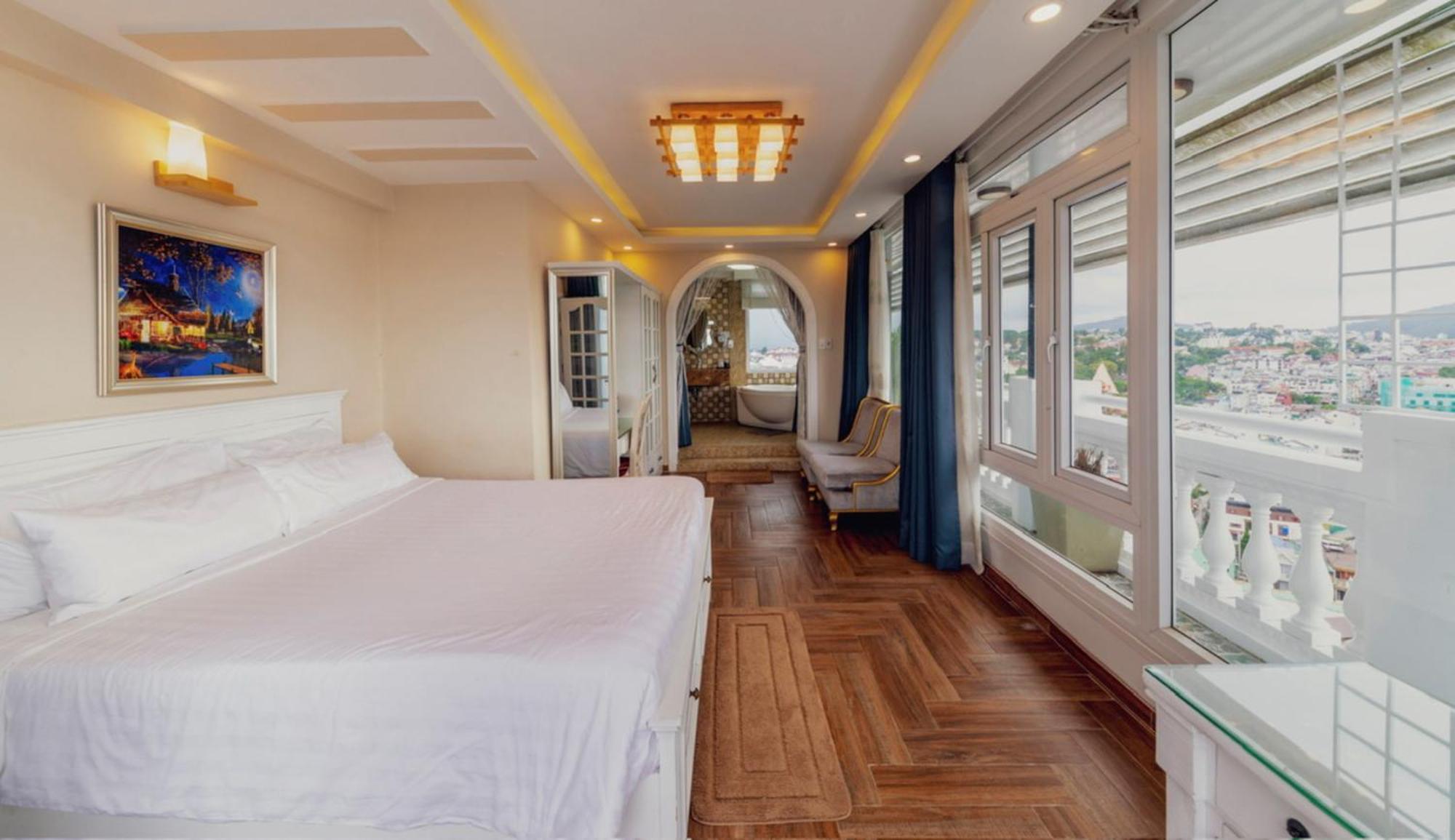 Empress Dalat - Sky View Hotel מראה חיצוני תמונה